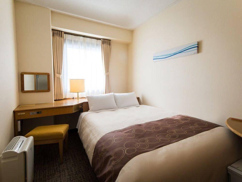 Osaka Umeda Os Hotel מראה חיצוני תמונה