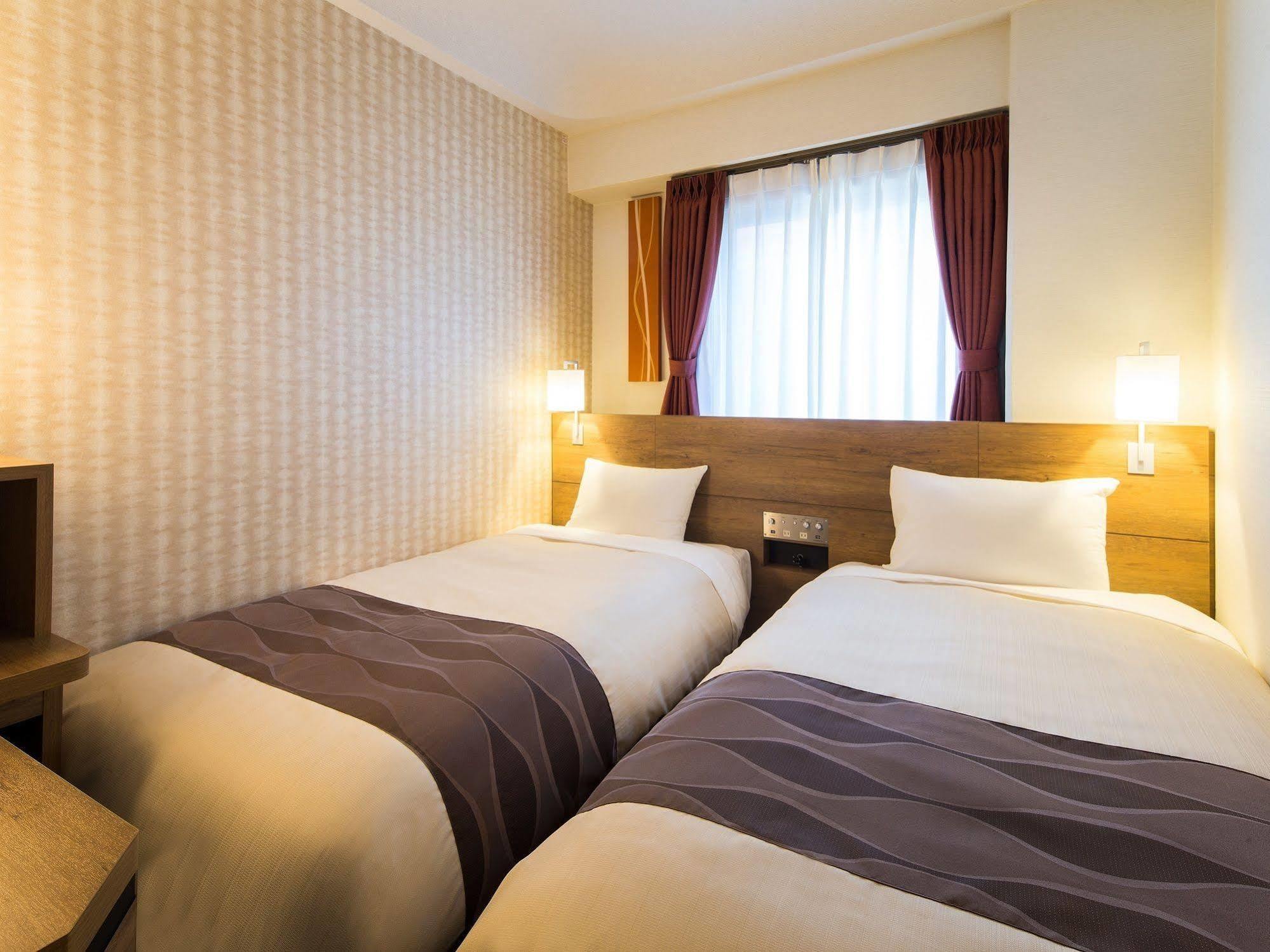 Osaka Umeda Os Hotel מראה חיצוני תמונה